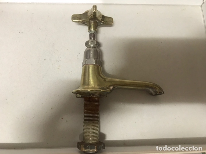 Antig&uuml;edades: Grifer&iacute;a de bronce - Foto 17