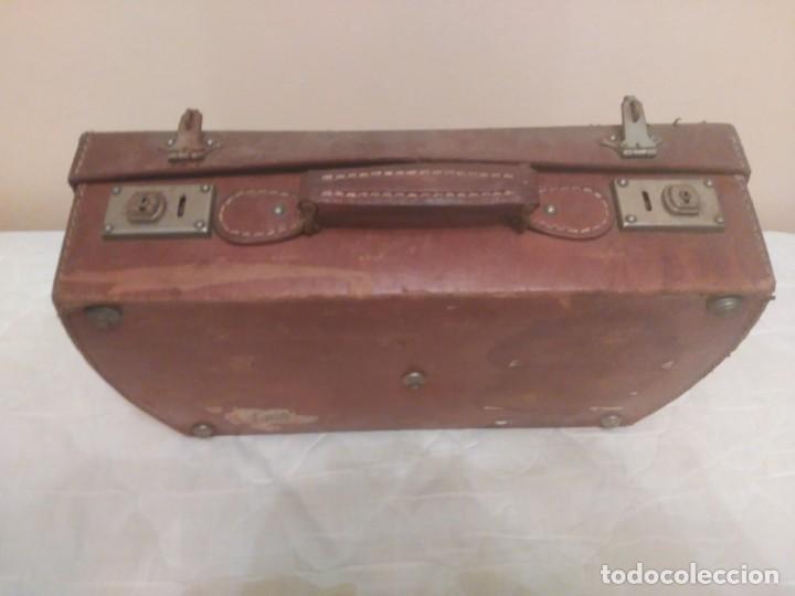 Antig&uuml;edades: maleta a&ntilde;os 40-50