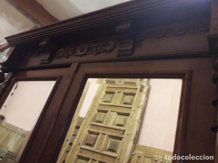 Antig&uuml;edades: Armario con dos puertas - Foto 3