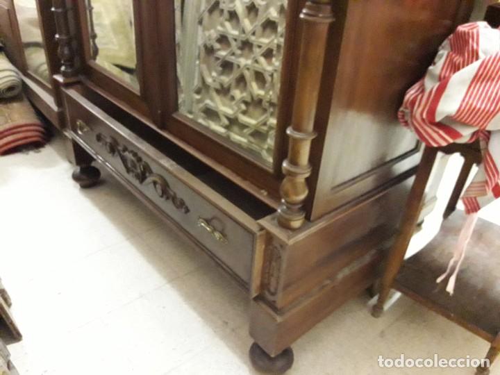 Antig&uuml;edades: Armario con dos puertas - Foto 4