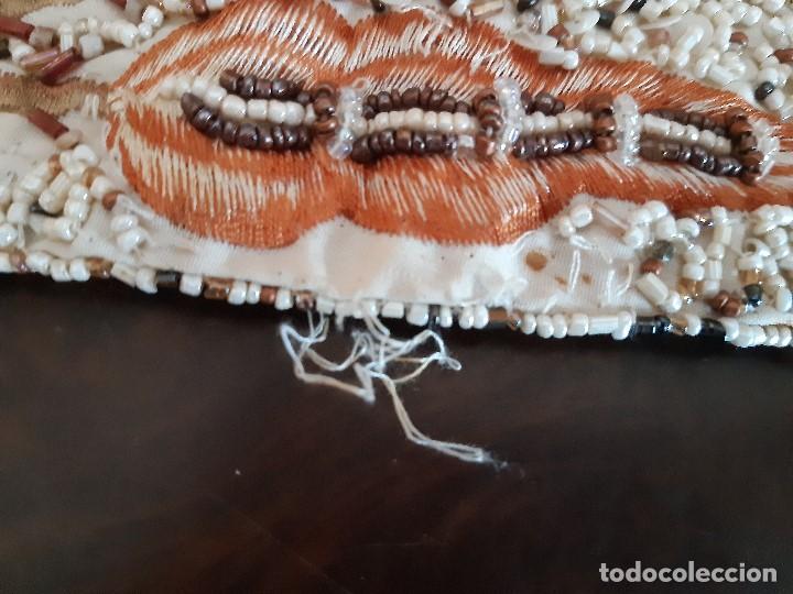 Antig&uuml;edades: BONITO CINTURON CON BORDADOS Y AVALORIOS. - Foto 6