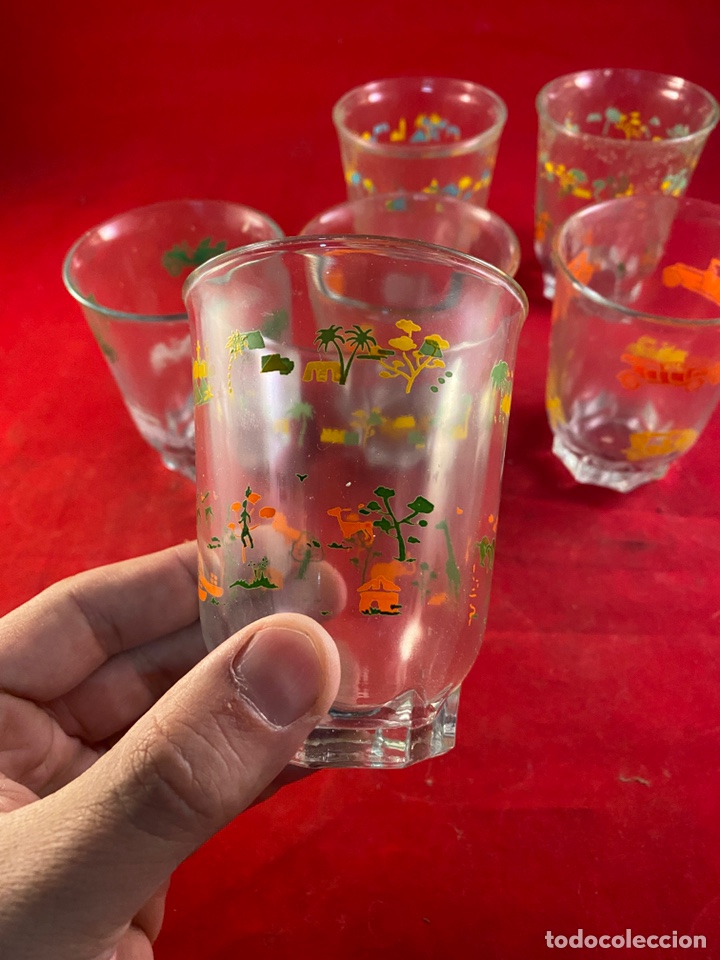 Antig&uuml;edades: Juego de 6 vasos decorativos - Foto 2