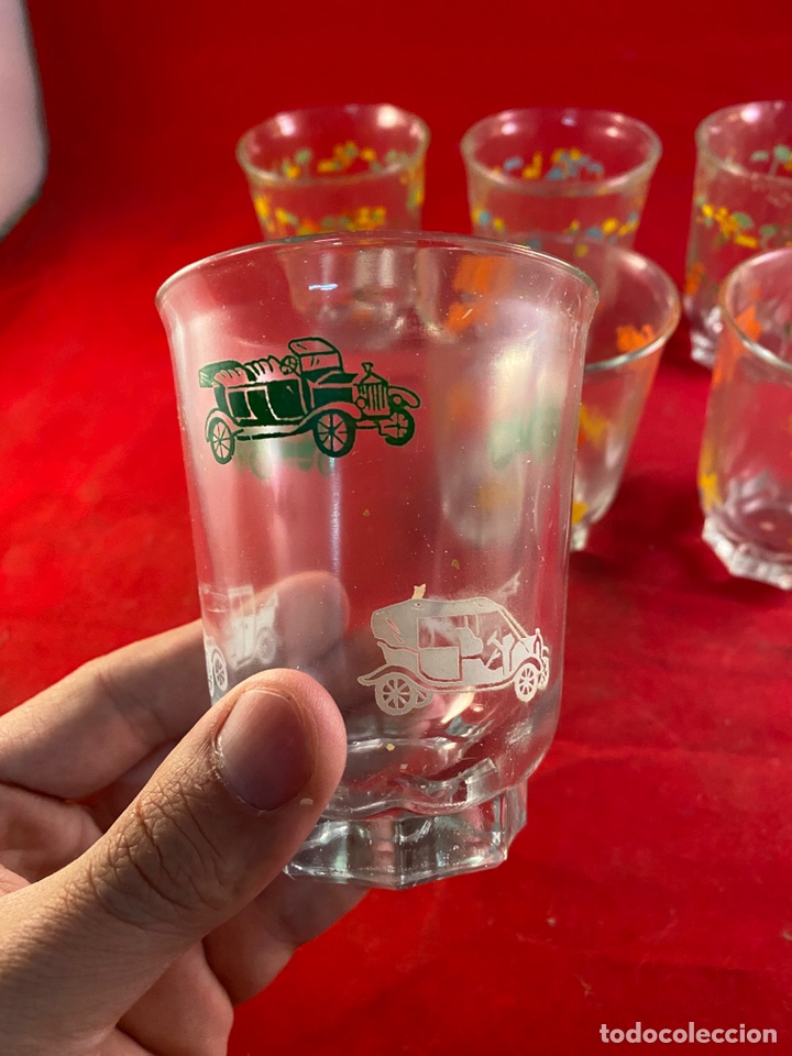 Antig&uuml;edades: Juego de 6 vasos decorativos - Foto 3