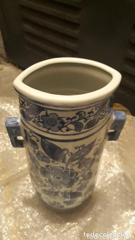 Antigüedades: Antiguo jarrón de porcelana de 30 cm - Foto 2 - 205786843