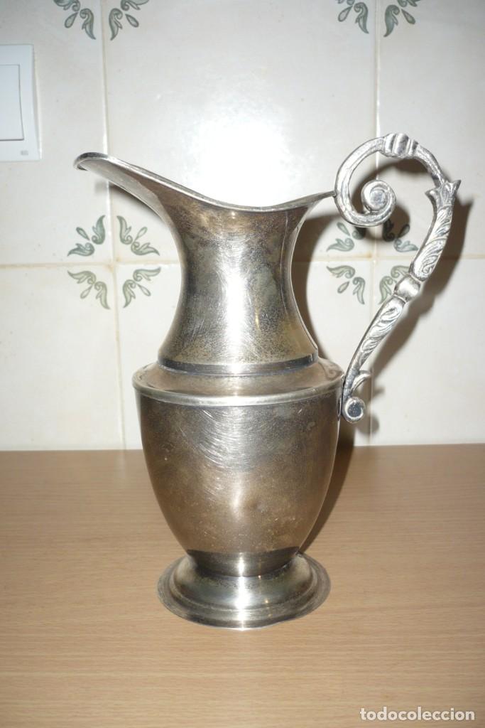 Antig&uuml;edades: Antigua Jarra de Alpaca. 23 cm. - Foto 3