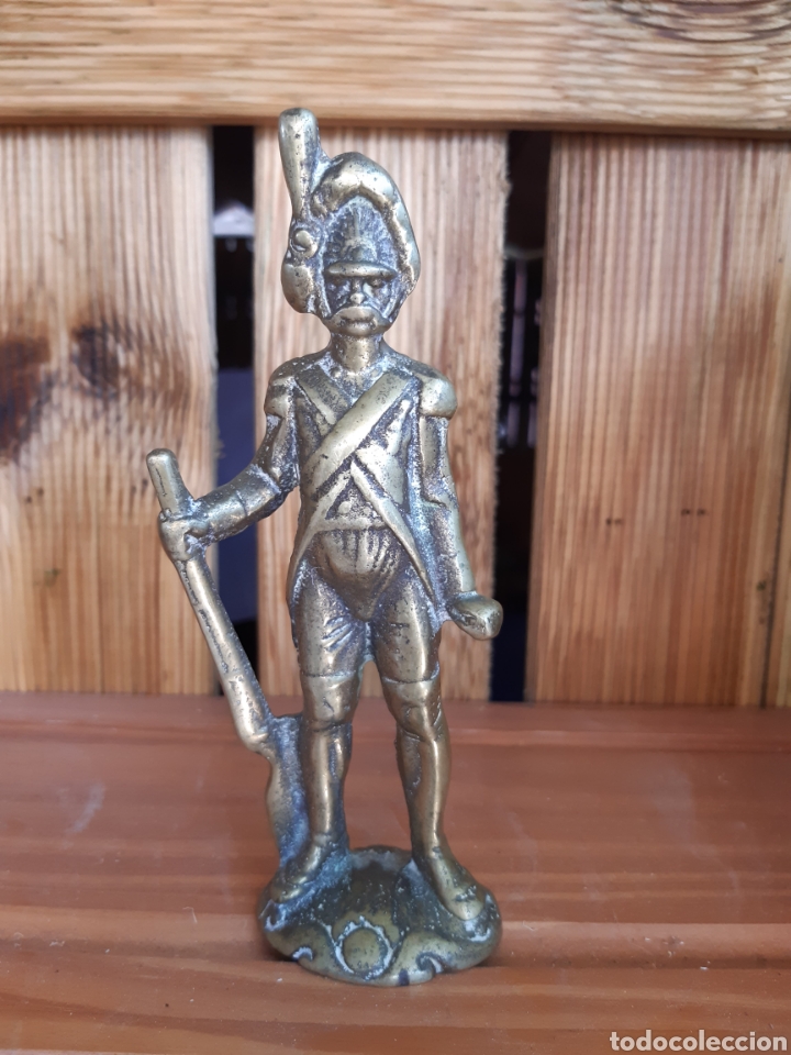 Antig&uuml;edades: Figura soldado bronce - Foto 1