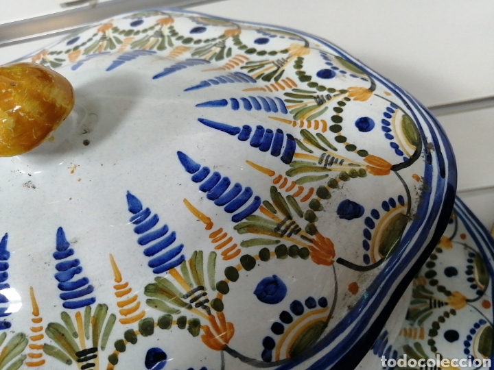 Antig&uuml;edades: Sopera y bandeja Talavera - Foto 2