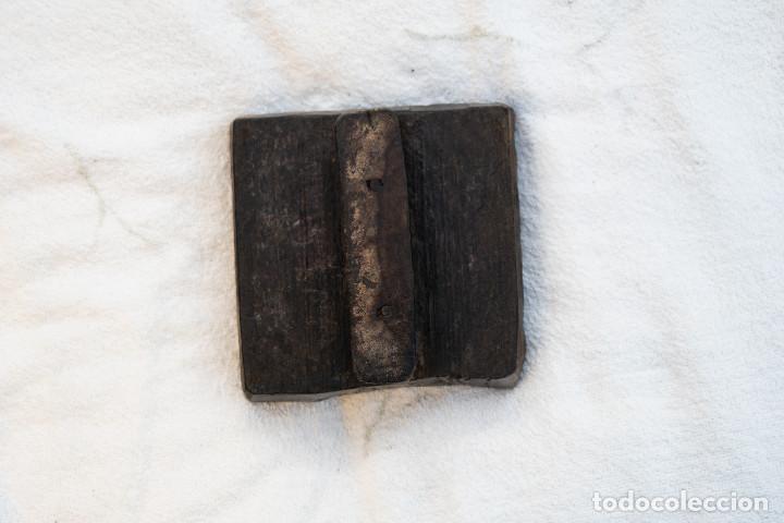 Antig&uuml;edades: Sello de estampaci&oacute;n de madera - Foto 3