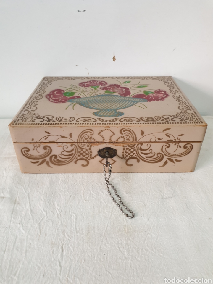 Antig&uuml;edades: Caja cofre - Foto 1