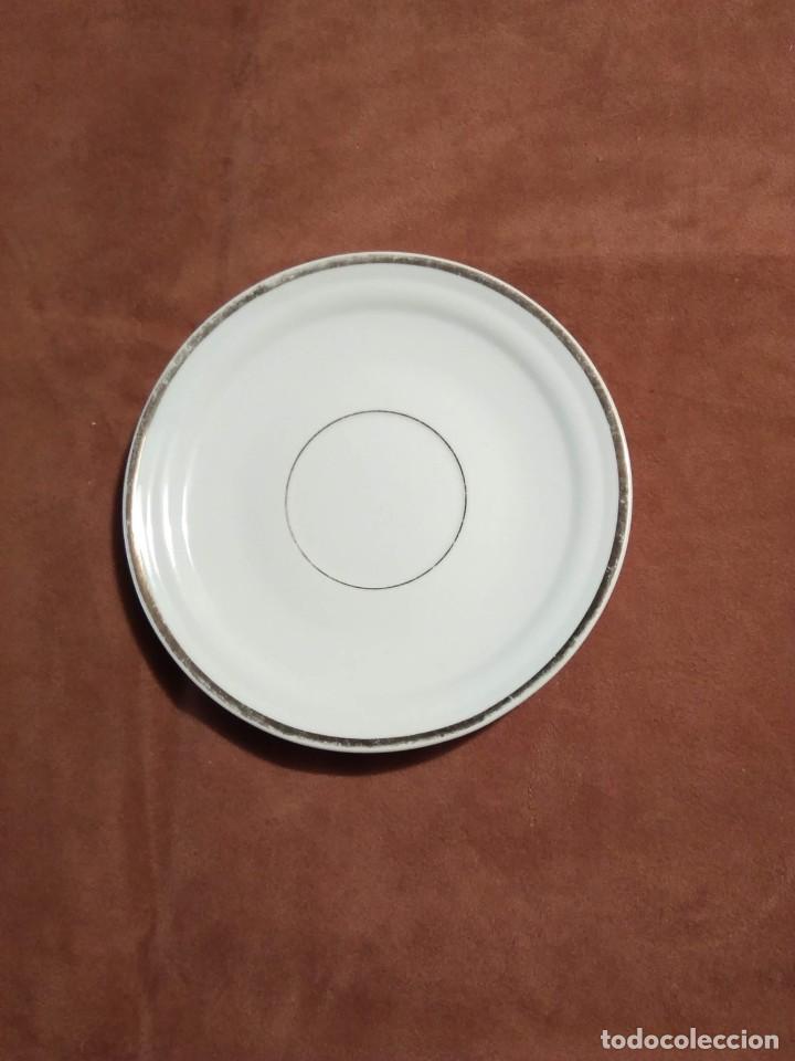 Antig&uuml;edades: 1 PLATO DE CAF&Eacute; BLANCO - Foto 1