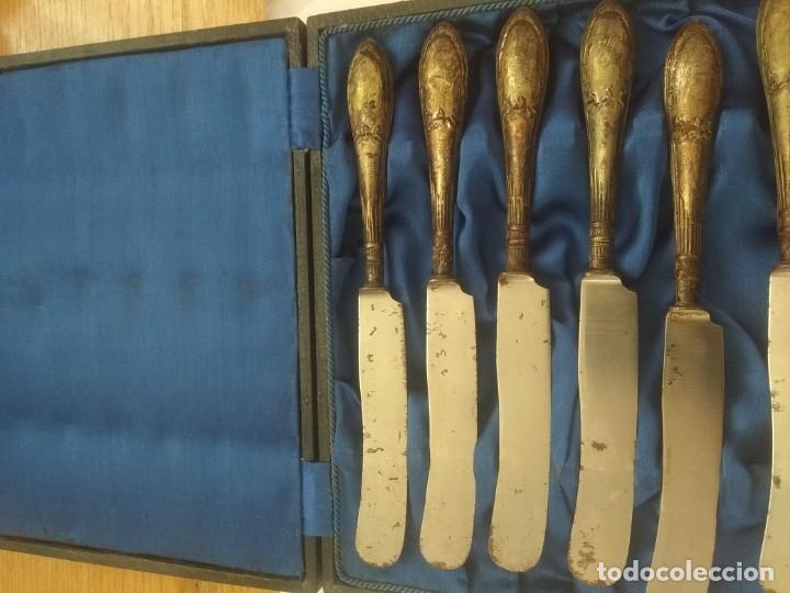 Antig&uuml;edades: Caja con cuchillos - Foto 1
