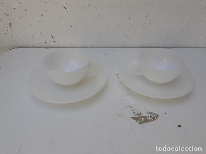 Antig&uuml;edades: 2 tazascristal opalino - Foto 1
