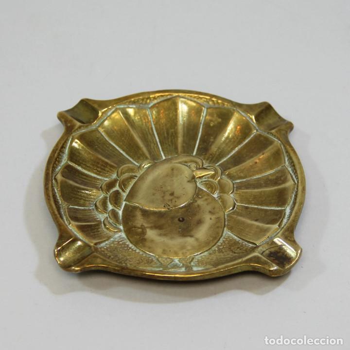 Antig&uuml;edades: Cenicero Art Dec&oacute; en bronce - Foto 1