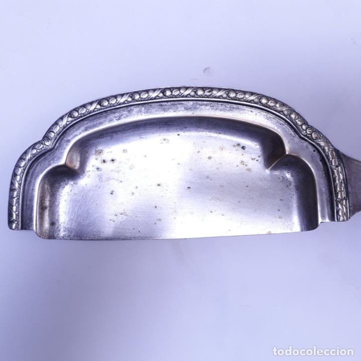 Antig&uuml;edades: Recogemigas firmado - Foto 2