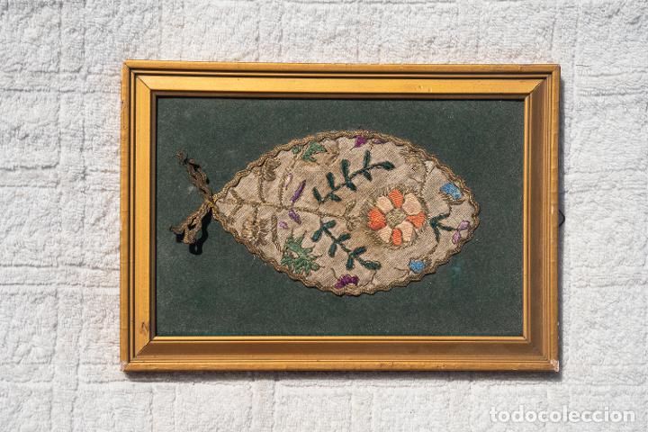 Antig&uuml;edades: Bordado antiguo floral - Foto 2