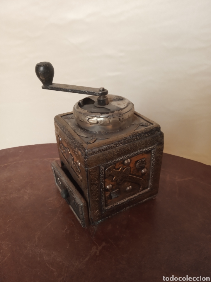 Antig&uuml;edades: Molinillo de caf&eacute; antiguo - Foto 3