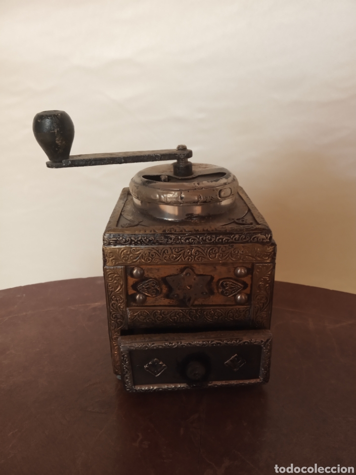 Antig&uuml;edades: Molinillo de caf&eacute; antiguo - Foto 4