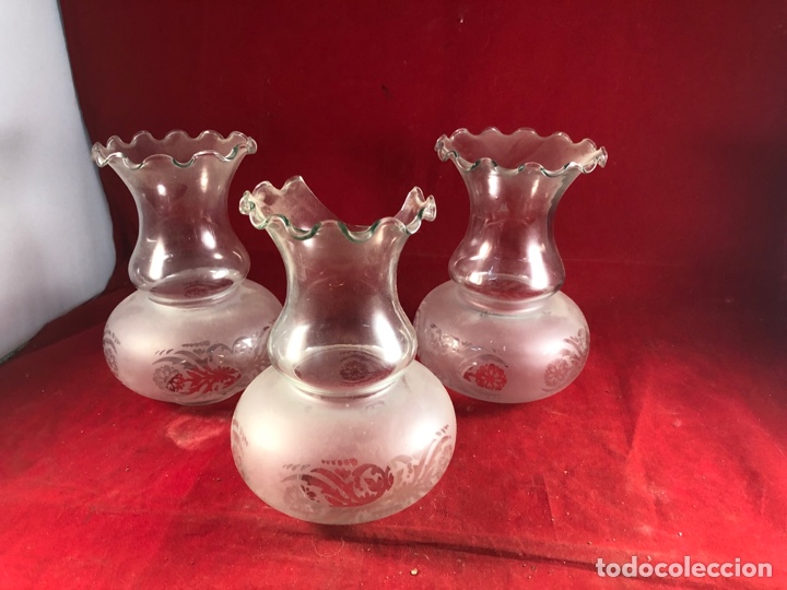 Antig&uuml;edades: Lote de 3 tulipas antiguas - Foto 1