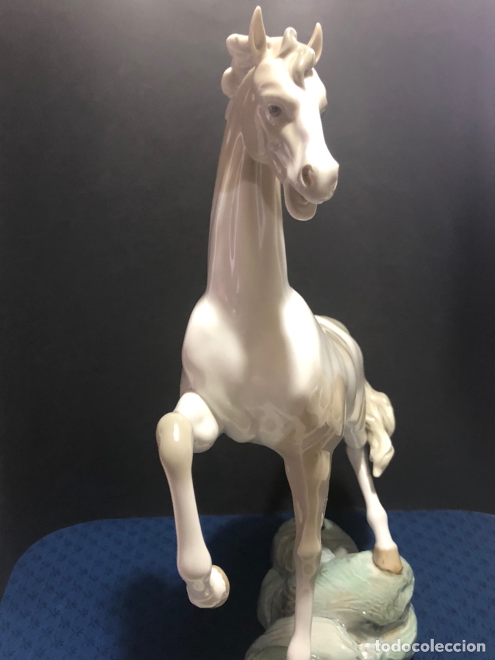 Antig&uuml;edades: REF: 01000368.13 &ldquo;CABALLO ARROGANTE PINTO&rdquo; LLADR&Oacute; - Foto 3