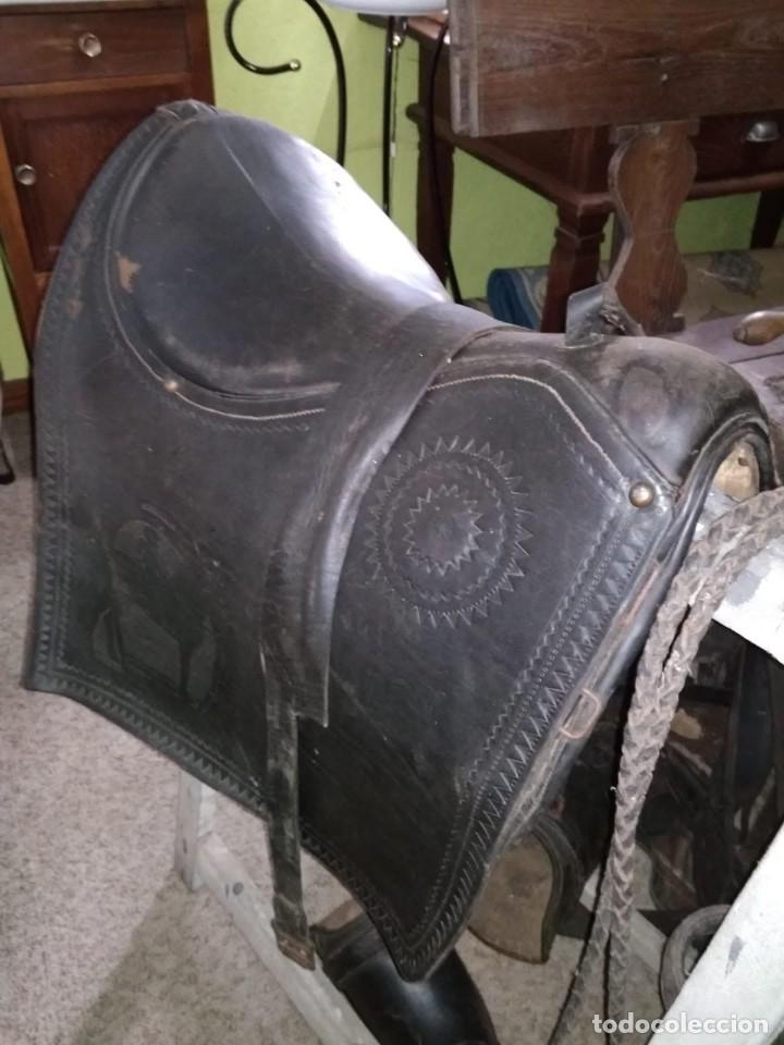 Antig&uuml;edades: Silla de montar con bocado completa - Foto 5