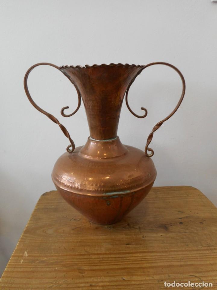 Antig&uuml;edades: Jarr&oacute;n de cobre - Foto 2