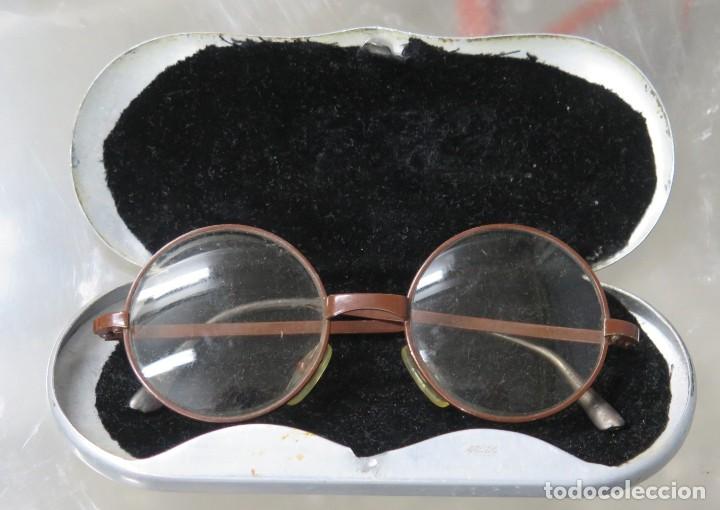 Antig&uuml;edades: GAFAS TIPO QUEVEDO. CON ESTUCHE - Foto 1