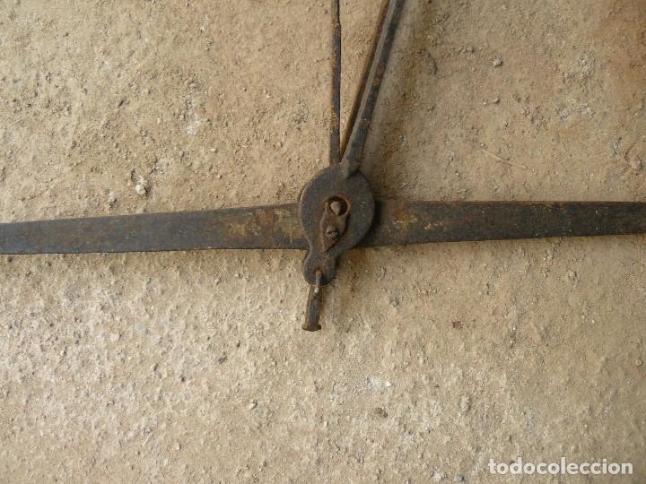 Antig&uuml;edades: Antigua balanza romana - Foto 4