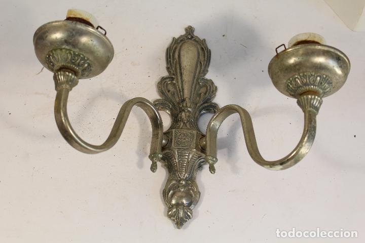 Antig&uuml;edades: aplique en metal plateado - Foto 1
