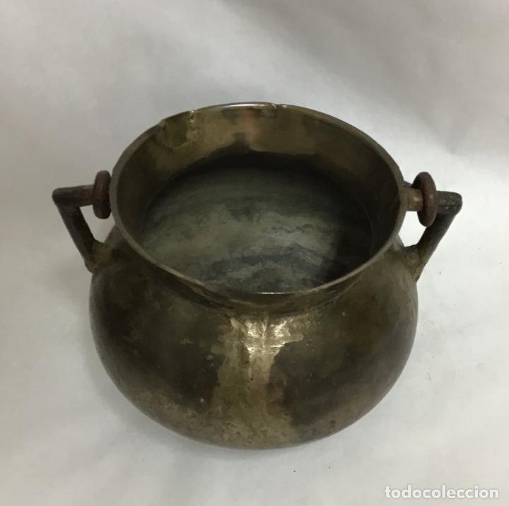 Antig&uuml;edades: ANTIGUA OLLA DE BRONCE - Foto 2