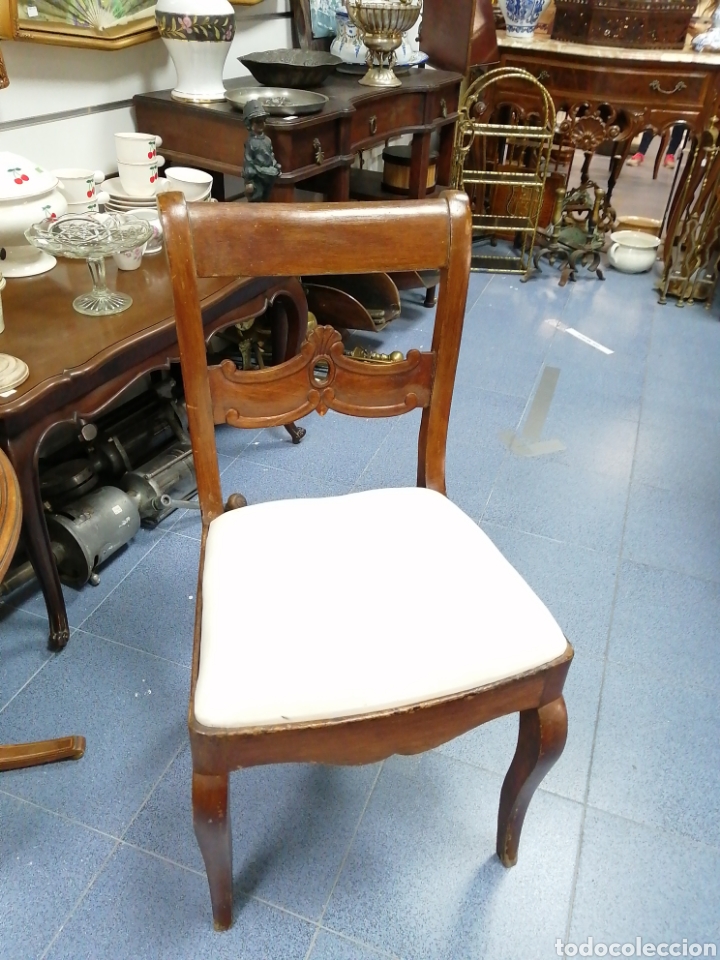 Antig&uuml;edades: Cuatro sillas madera maciza - Foto 1
