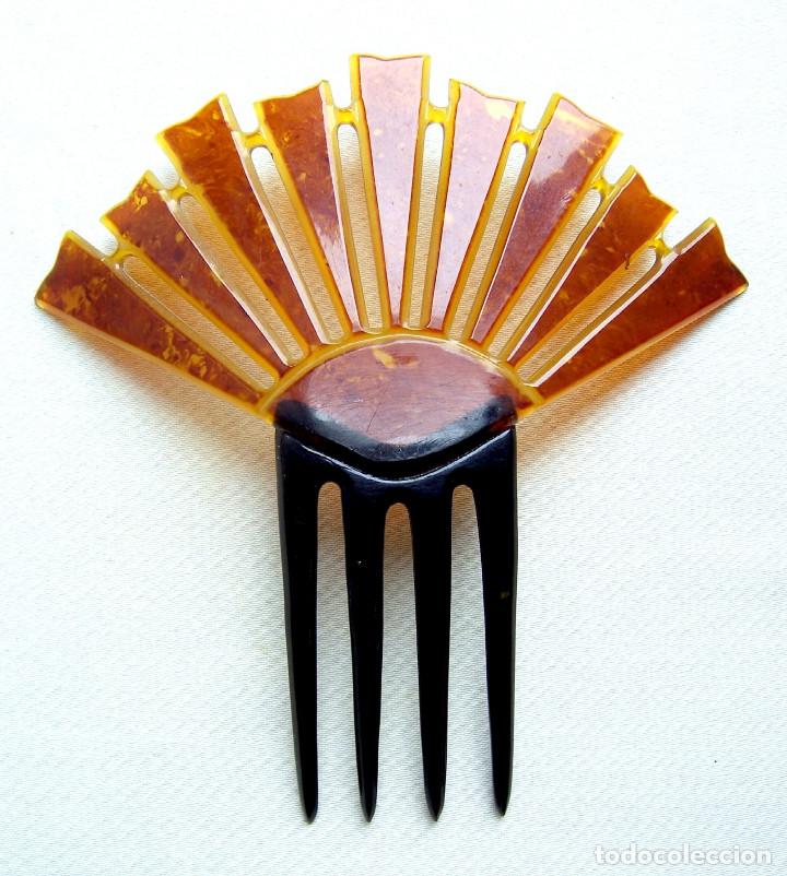 Antig&uuml;edades: Peineta en celuloide color &aacute;mbar estilo Art Deco - Foto 1