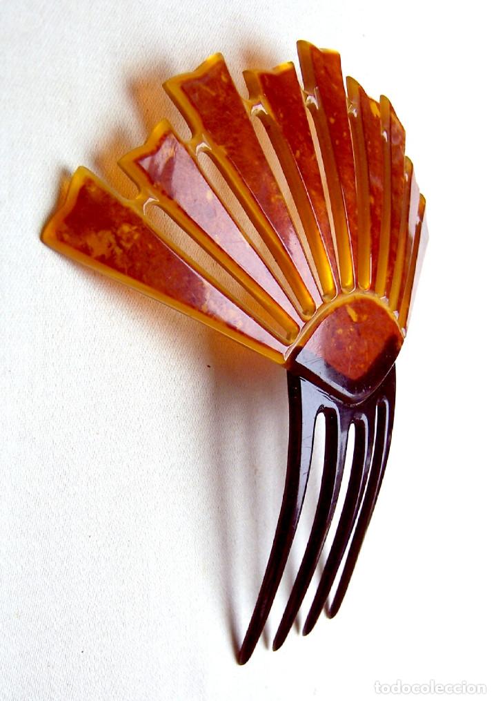 Antig&uuml;edades: Peineta en celuloide color &aacute;mbar estilo Art Deco - Foto 6