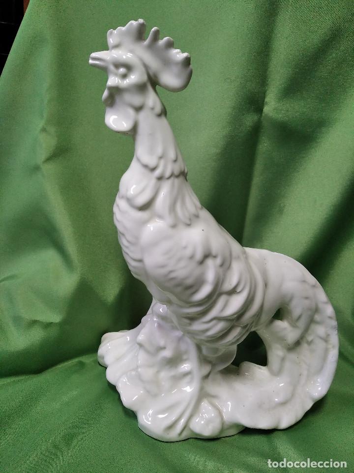 Antig&uuml;edades: Gallo de ceramica - Foto 2