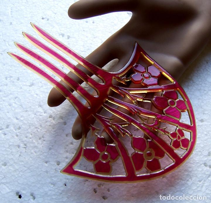 Antig&uuml;edades: Peineta en forma de abanico de celuloide rosa Art Deco - Foto 11