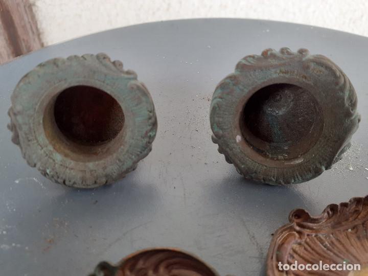 Antig&uuml;edades: Candeleros con sus platillos - Foto 3