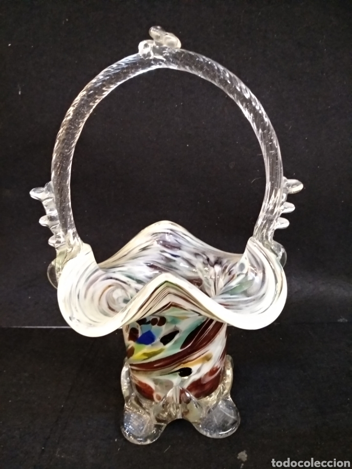 Antig&uuml;edades: Cesta de cristal de Murano. Unos 25cm - Foto 2
