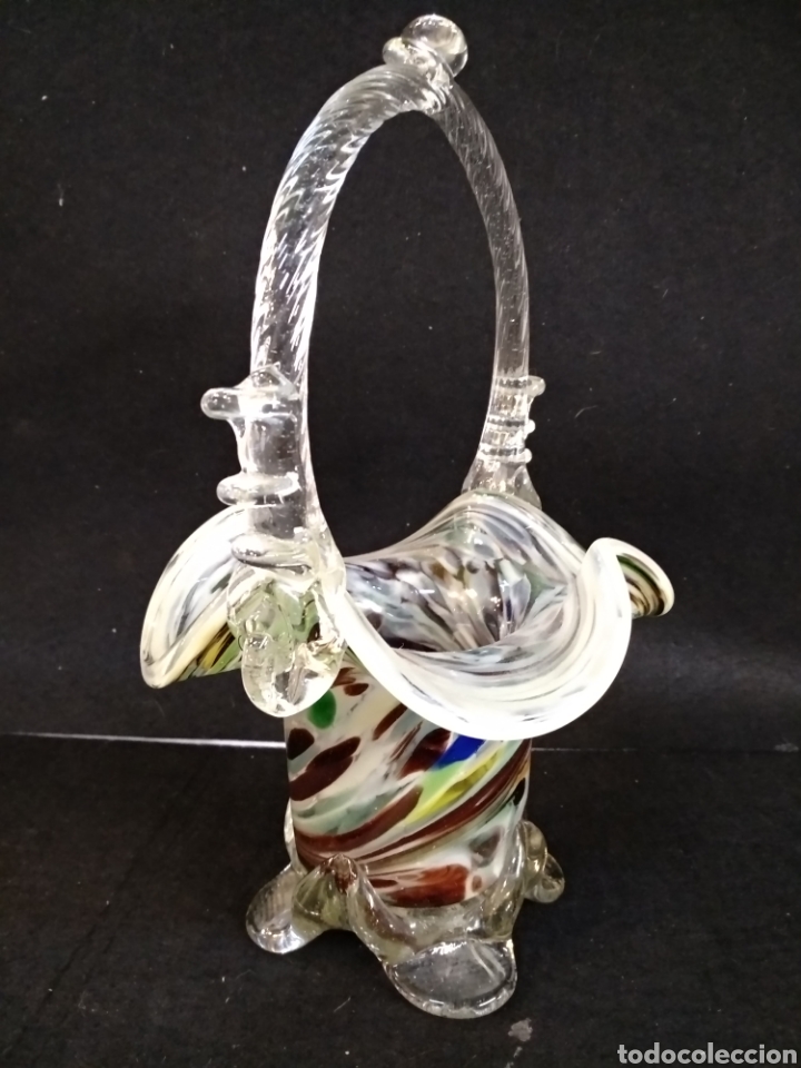 Antig&uuml;edades: Cesta de cristal de Murano. Unos 25cm - Foto 3