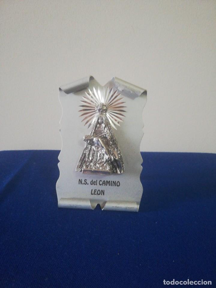 Antig&uuml;edades: Placa devocional virgen del Camino de leon - Foto 1