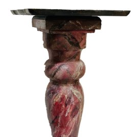 Antigua columna marmolizada, ménsula, pedestal peana de madera. Siglo XVIII. 82 cm alto.