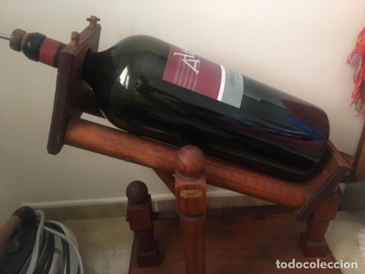 Antig&uuml;edades: MAGNIFICO! Botellero b&aacute;sculante Gigante (RIBERA DEL DUERO)
