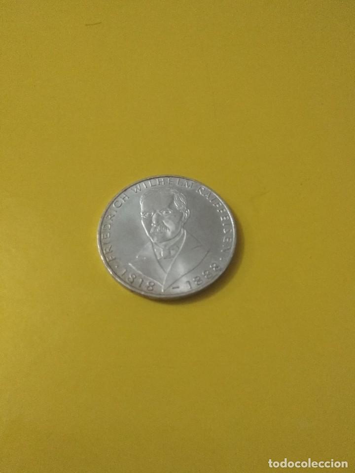 Antig&uuml;edades: Medalla de plata - Foto 1