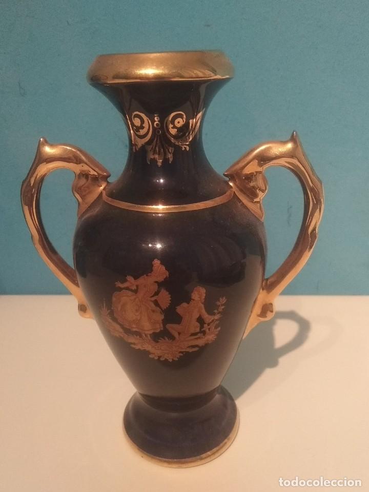 Antig&uuml;edades: Florero de Limoges antiguo - Foto 2