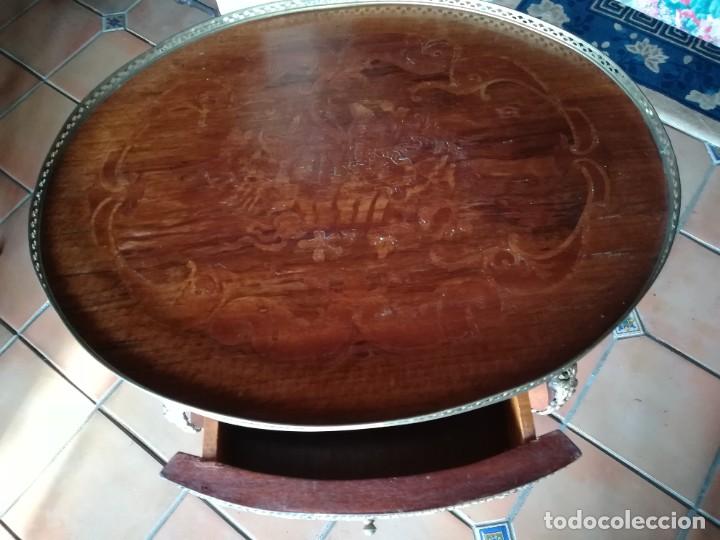 Antig&uuml;edades: Mesa velador estilo franc&eacute;s - Foto 3