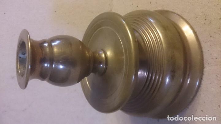 Antig&uuml;edades: CANDELERO DE BROCE ANTIGUO - Foto 10