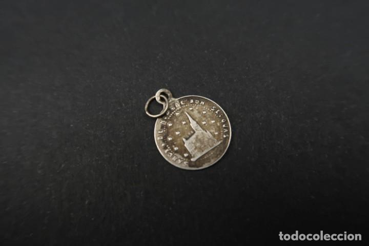 Antig&uuml;edades: Antigua Medalla Religiosa de Plata - Foto 4