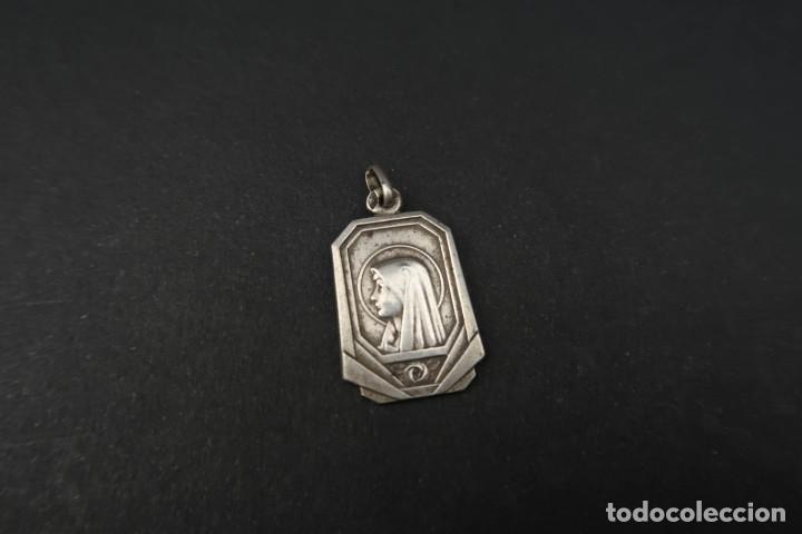 Antig&uuml;edades: Antigua Medalla Religiosa de Plata - Foto 1