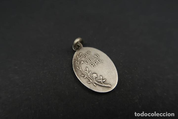 Antig&uuml;edades: Antigua Medalla Religiosa de Plata - Foto 4