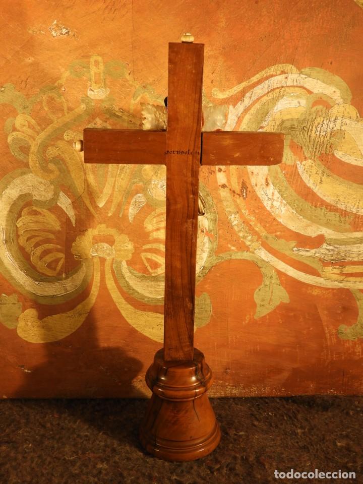 De Que Madera Esta Hecha La Cruz De Cristo