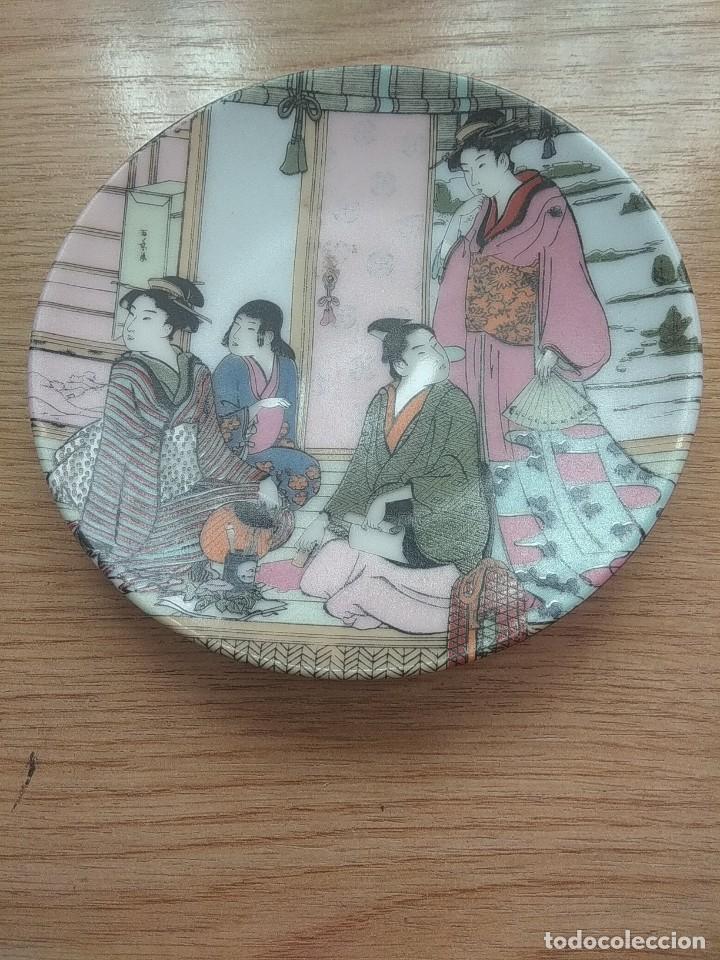 Antig&uuml;edades: Platico peque&ntilde;o antiguo - Foto 1