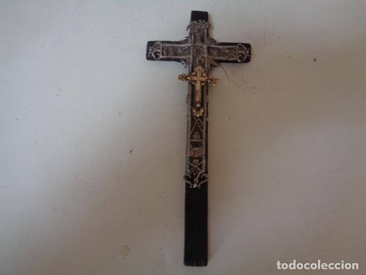 Antig&uuml;edades: antiguo crucifijo - Foto 1